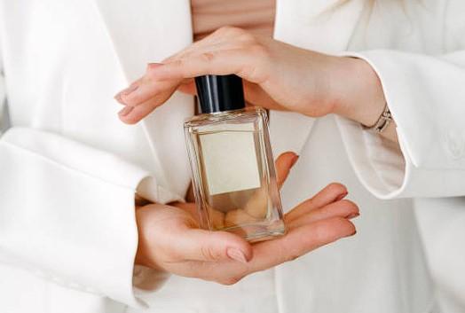 Cómo elegir los mejores perfumes de Yanbal para mujer en 2024