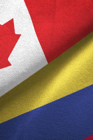 Banderas de Canadá y Colombia